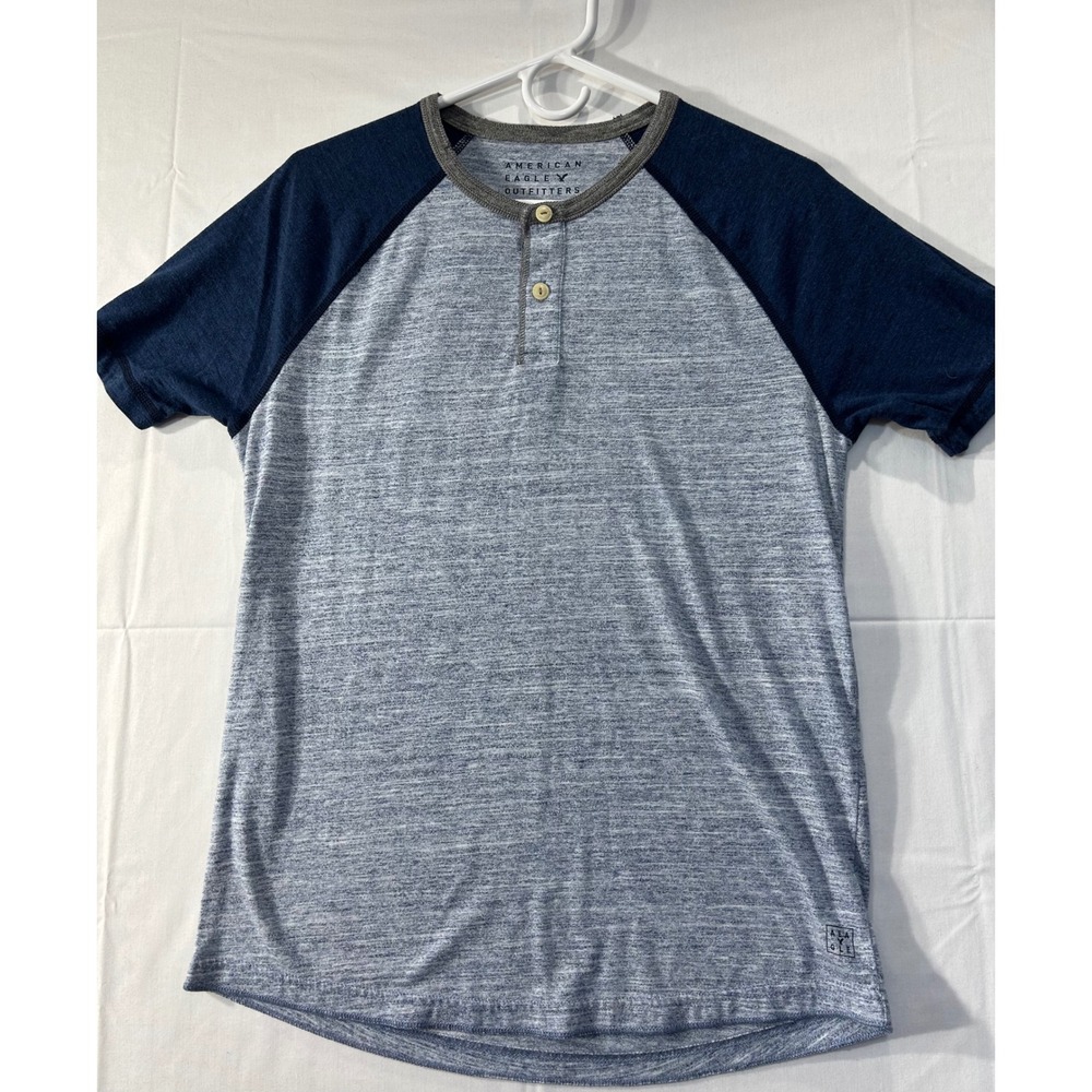 American Eagle Mens Small Henley Shirt Blue Heathered Raglan Short Sleeve Raglan